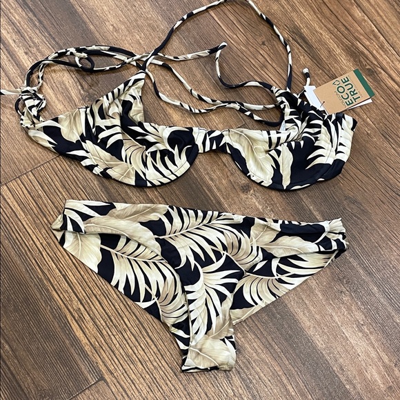 Volcom Lip Palm Bikini Set Black and Cream Leaf Print